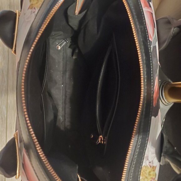 Ted Baker, juliia, carryon - Picture 2 of 7